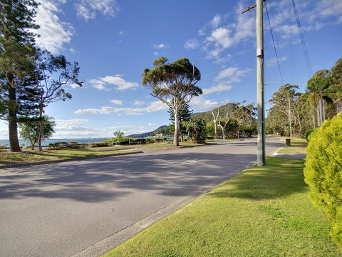 'Beachside' Shoal Bay, Unit 4 - Accommodation Daintree 3