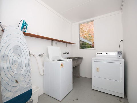 'Beachside' Shoal Bay, Unit 6 - Accommodation Daintree 3