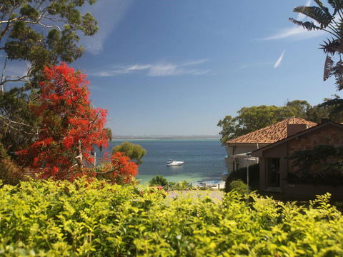 'Dutchies Vista' 1/45 Christmas Bush Ave - Ground Floor Duplex With Stunning Water Views - Accommodation Daintree 0