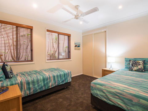 'Dutchies Vista' 1/45 Christmas Bush Ave - Ground Floor Duplex With Stunning Water Views - Accommodation Daintree 1