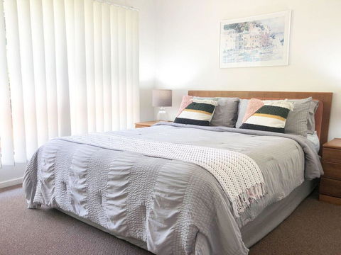'Sandy Palms' 28 Moorooba Cr - Beautiful Home With Wifi, Air-con And Boat Parking - Accommodation Daintree 1