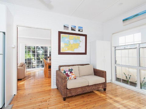 'The Croft' 11 Boulder Bay Rd - Cosy Beach House With Aircon & Only 270m To The Beach - Accommodation Daintree 3