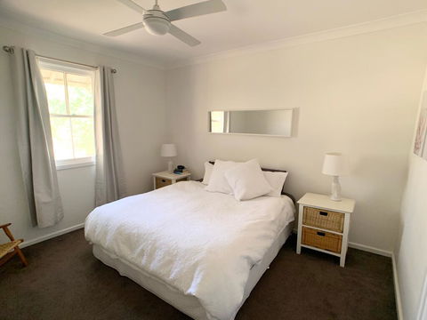 'The Wattles' - True Country Escape Near Wineries - Borenore - Accommodation Daintree 3