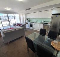 just listed Bolton St 1br 350m walk to Newcastle beach  Wifi end Eand - Accommodation Daintree