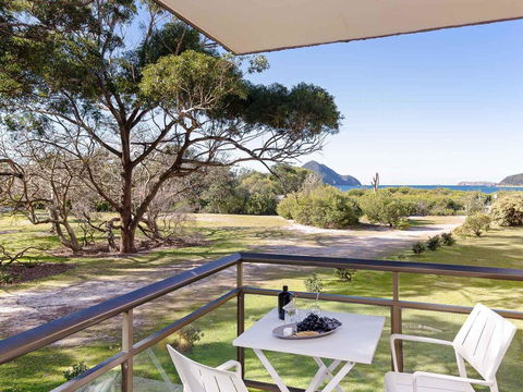 1 'Intrepid', 3 Intrepid Close - Amazing Views Of Shoal Bay, Only 100m From The Beach - Accommodation Daintree 0