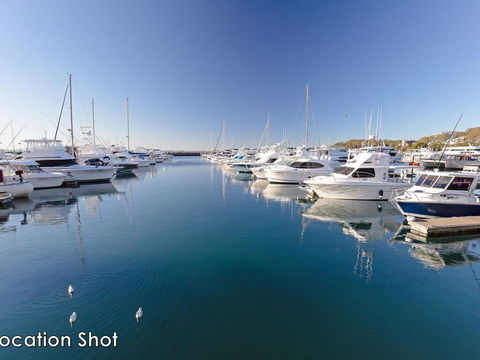 1 'SEASHELLS' 21-23 MAGNUS STREET - WIFI, POOL, LIFT & AIR CONDITIONING - Accommodation Daintree 1