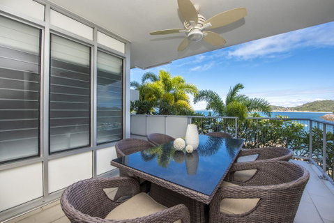 1 Bright Point Apartment 2204 - Accommodation Daintree 0