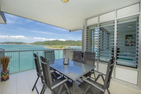 1 Bright Point Apartment 2305 - Accommodation Daintree 1