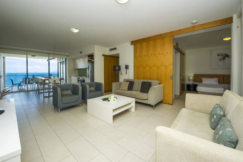 1 Bright Point Apartment 4202 - Accommodation Daintree 3