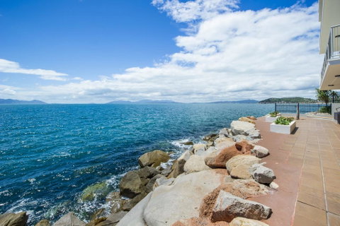 1 Bright Point Apartment 5402 - Accommodation Daintree 3