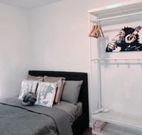 1 Private Double Room In Carramar 1-minute to Station - SHAREHOUSE - Accommodation Daintree