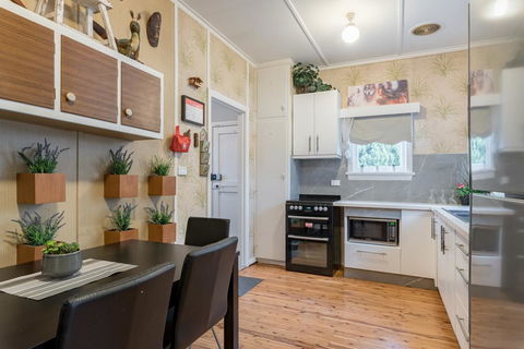 1 Private Single Room In Carramar 1-Minute Walk To Station - SHAREHOUSE - Accommodation Daintree 3