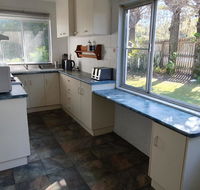 1 Spectrum Street Rainbow Beach- Close to shops and main beach - Accommodation Daintree