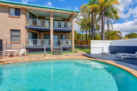 1-33 Tingira Close - Rainbow Beach, Gorgeous Ocean Views, Swimming Pool, Air Conditioning - Accommodation Daintree 0