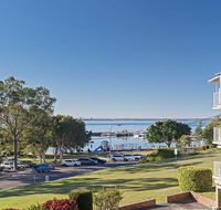 10 'Teramby Court' 104 Magnus Street - in Nelson Bay CBD with water views and WIFI - Accommodation Daintree