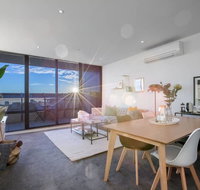 107 Light Filled Cozy Apt in the Heart of St Kilda - Accommodation Daintree