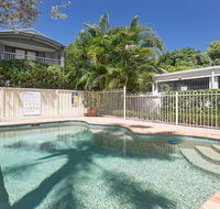 11 'Seashells' 21-23 Magnus Street - pool lift aircon - Accommodation Daintree