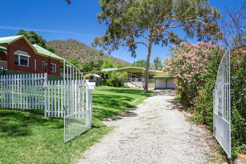 117 Fitzroy Street - Accommodation Daintree 3
