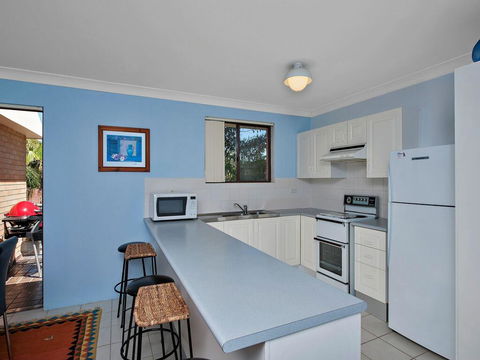 12 'Commodore', 6 Intrepid Close - Beautiful Water Views - Accommodation Daintree 3