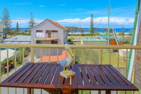 12 Kingsway Ocean View - Accommodation Daintree 0