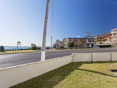 13 'Bayview Towers', 15 Victoria Parade - Ground Floor Unit With Magical Water Views - Accommodation Daintree 0