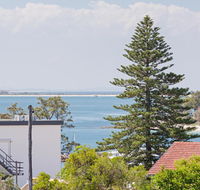 13 'Cote D'Azur' 61 Donald Street - Lovely unit with air con pool lift and WiFi - Accommodation Daintree