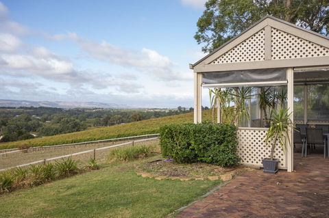 131 Your Vineyard Home In The Heart Of The Vale - Accommodation Daintree 1