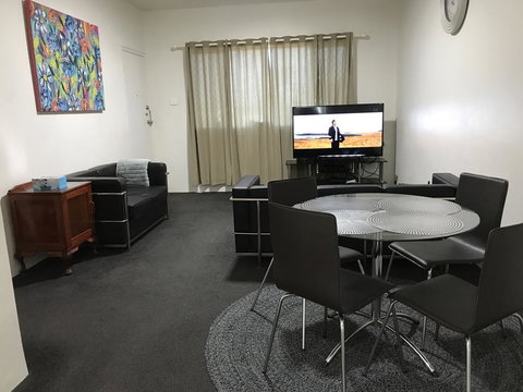 14 Elizabeth St - Accommodation Daintree 2