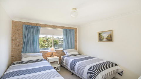 143 Mitchell Pde - Magnificent Outlook - Accommodation Daintree 2