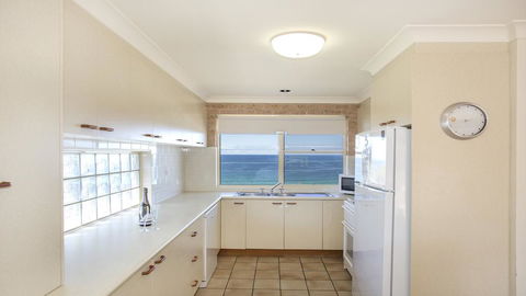143 Mitchell Pde - Magnificent Outlook - Accommodation Daintree 3