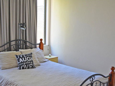 15 'Harbourside' 3-7 Soldiers Point Road - Right On The Waterfront - Accommodation Daintree 2