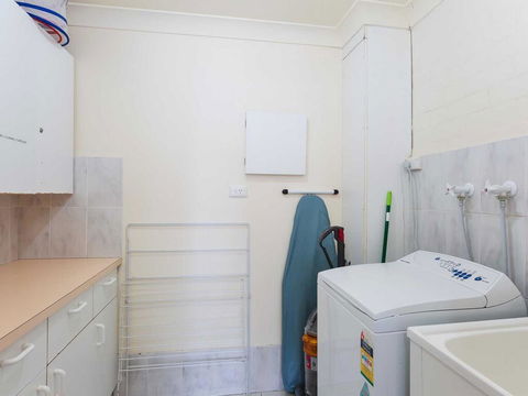 16 'The Moorings' 4 Cromarty Road - Waterfront Property With Pool & Air Conditioning - Accommodation Daintree 2