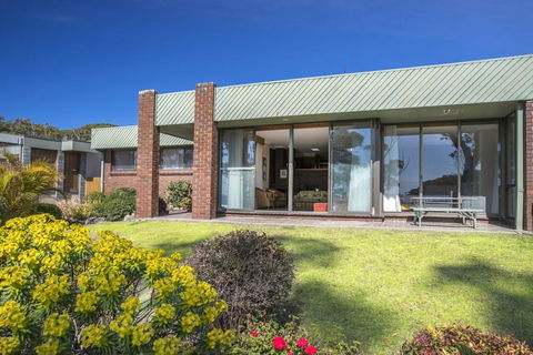 16 Shipton Cres - Secluded Away - Accommodation Daintree 3