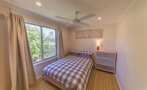 17 Broadbeach Drive - Free WiFi! - Accommodation Daintree 1