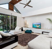 18A Childe Street Belongil Beach - Belongil Beach Pavilion House - Accommodation Daintree