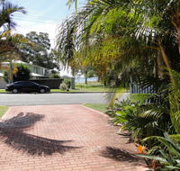2 'Copacabana' 61 Sandy Point Road - cute unit with water views from the balcony - Accommodation Daintree