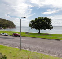2 'Little Hut' 20 Kurrawa Close - Stunning water views of Little Beach - Accommodation Daintree