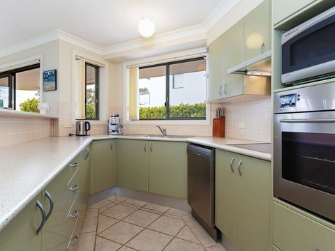 2 'Peninsula Waters' - Three Bedroom Unit With Spacious Private Courtyard & WIFI - Accommodation Daintree 0