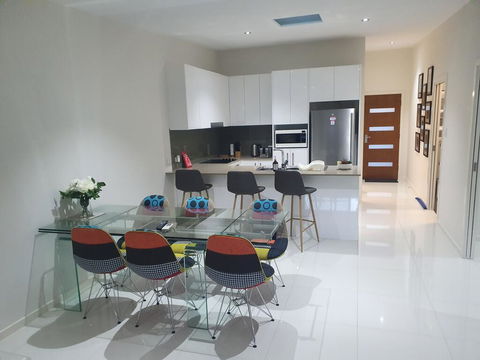 2 BDR Sea View Guest House - Accommodation Daintree 2