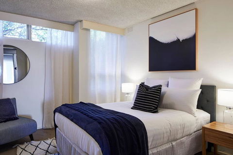 2 Bdrm South Yarra Apt With Balcony And Parking - Accommodation Daintree 2