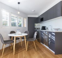 2 BEDROOM BRAND NEW APT // MOMENTS FROM RNSH - Accommodation Daintree