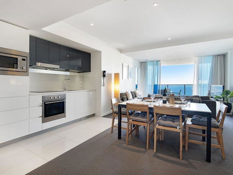 2 Bedroom Ocean View 27 Floors Above H-Residences - Accommodation Daintree 1