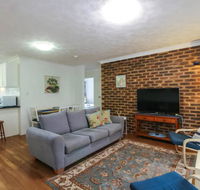 2 Bedroom St Lucia Apartment close to UQ and CityCat - Accommodation Daintree