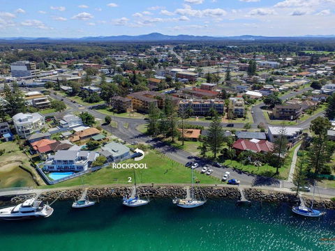 2 Rockpool Road - Accommodation Daintree 0