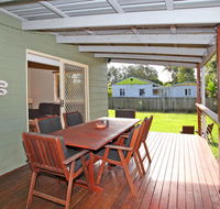 24 Sundew Street Mudjimba - 500 Bond - Pet Friendly Linen Supplied WIFI Air Cond. - Accommodation Daintree