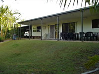 27 Carlo Road - Rainbow Beach Affordable Family Beach House