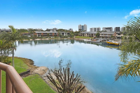 CANAL7-ON THE MOOLOOLABA CANAL! - Accommodation Daintree 0