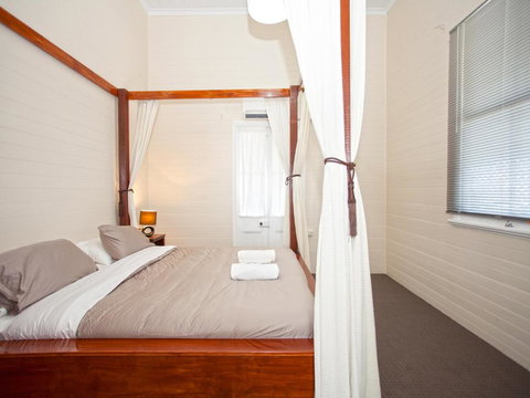 CBD Holiday Home - Accommodation Daintree 2