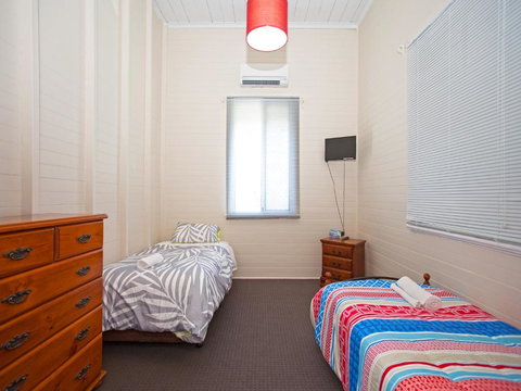 CBD Holiday Home - Accommodation Daintree 3