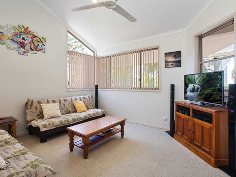 3 'Ambleside' 9 Shoal Bay Avenue - Air Con, WIFI And Close To The Water And Shoal Bay Shops - Accommodation Daintree 2